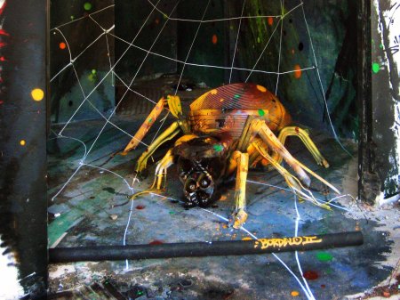 Стрит-арт художник серхио одейт