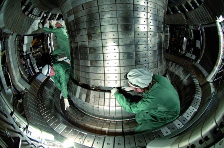 Ядерный реактор токамак