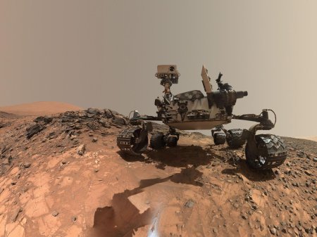 Mars curiosity rover