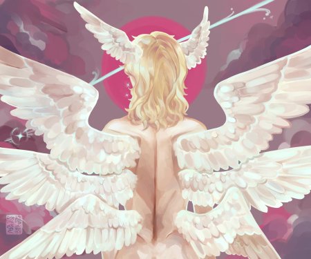 Женщина с крыльями
