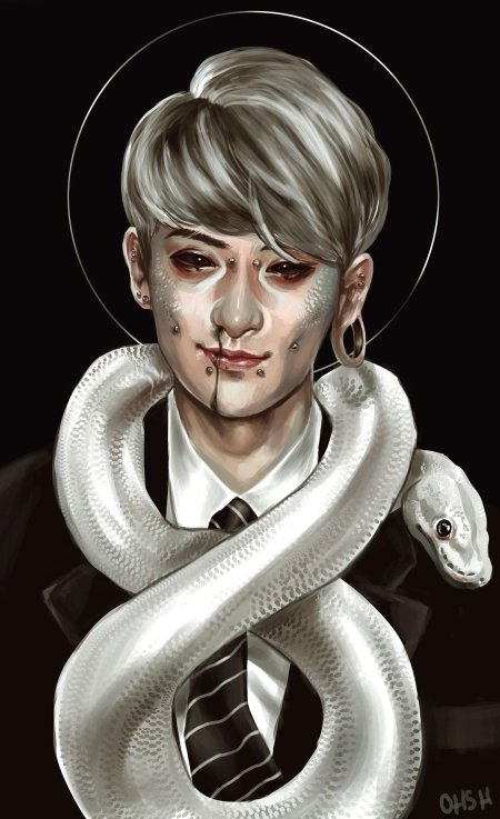 Парень со змеей