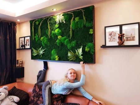 Панно из мха