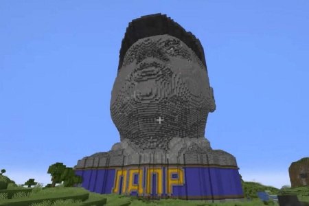 Статуя жириновского в майнкрафте