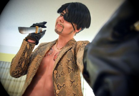 Мадзима якудза косплей