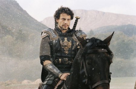 Король артур клайв оуэн