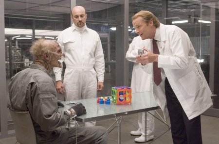 Доктор айзекс обитель зла