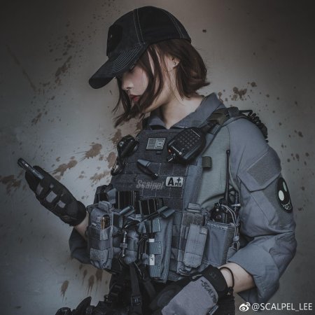 Милитари тактикал герл