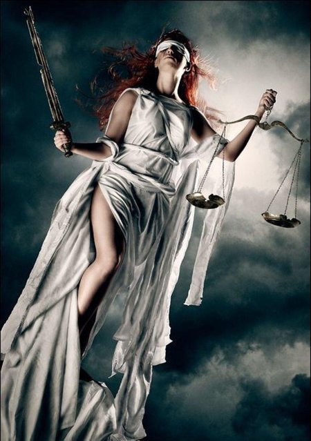 Фемида богиня правосудия