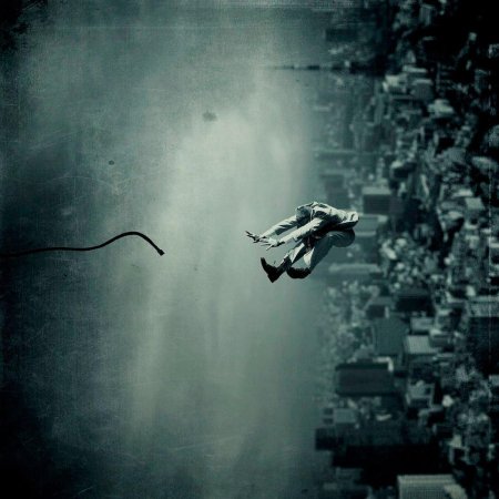 Падаю в бездну