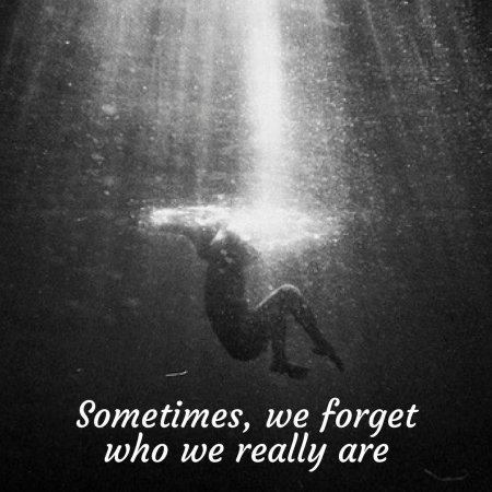 Тонет человек