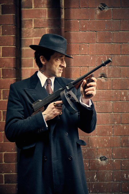 Эдриан броуди острые козырьки