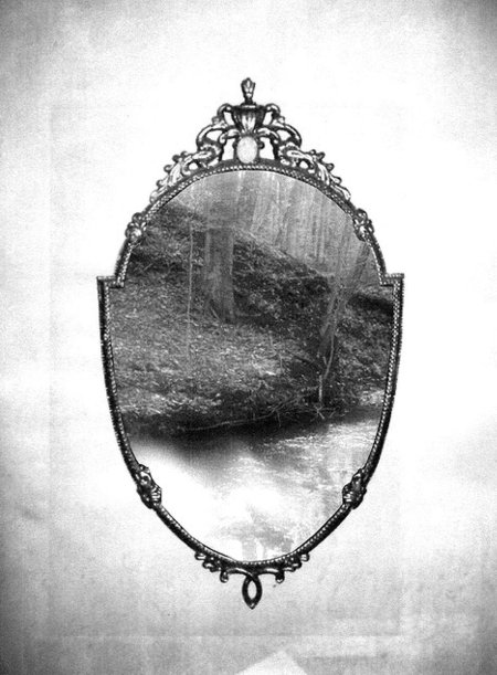 Волшебное зеркало из сказки снежная королева