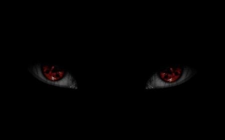 Красные глаза в темноте