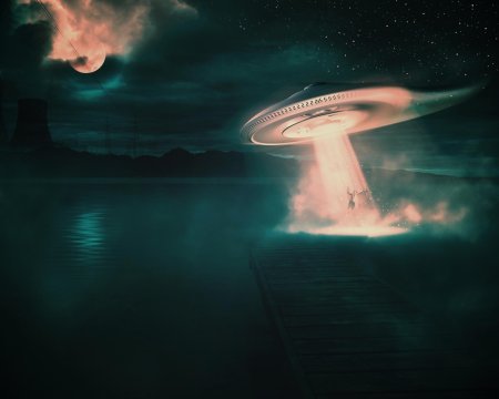 Летающая тарелка инопланетян