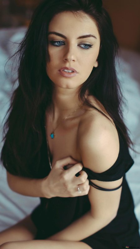 Модель aurela skandaj