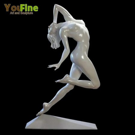 Статуэтки голых женщин