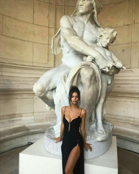 Фотосессия со скульптурами