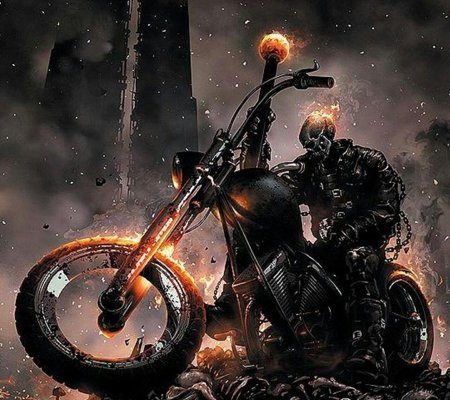 Призрачный гонщик на мотоцикле