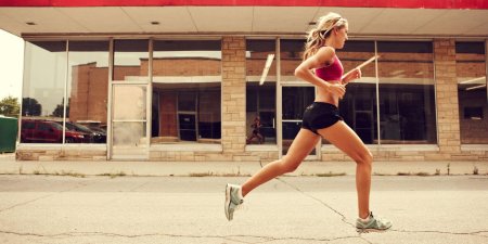 Девушка спорт бег