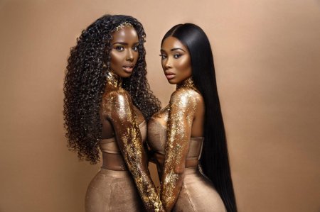 Девушка темнокожая