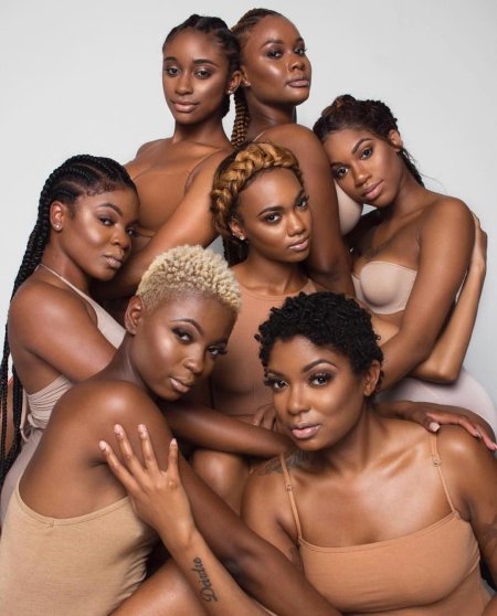 Чернокожая женщина