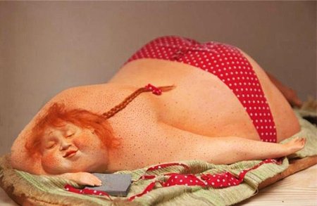 Толстая резиновая женщина