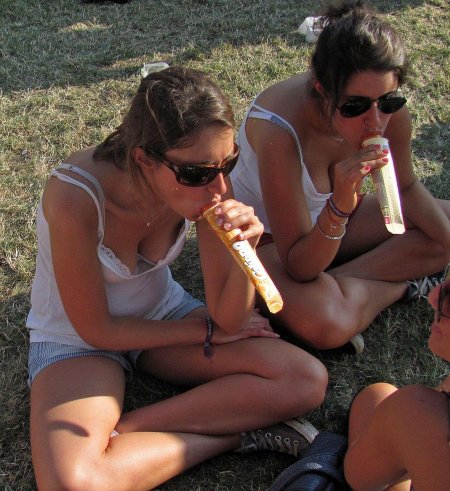 Забавные девушки без комплексов