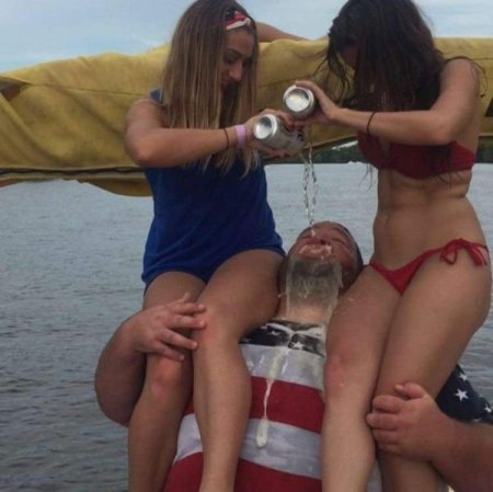 Пьяна девушка