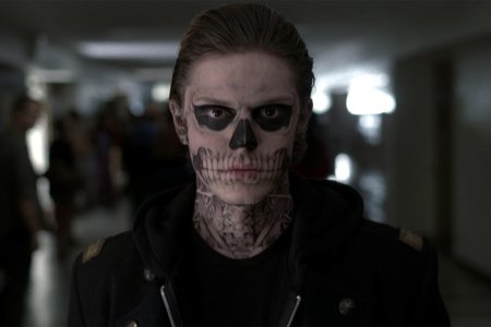 Эван питерс американская история ужасов