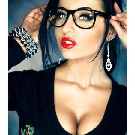 Девушки в очках красивые