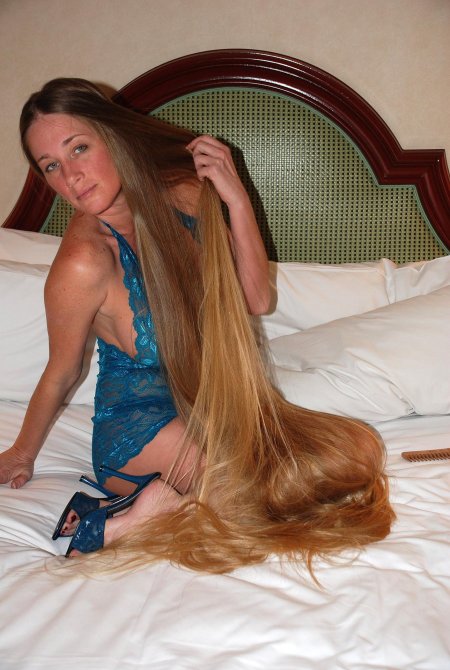 Leona longhairdivas