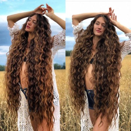 Девушки с длинными волосами