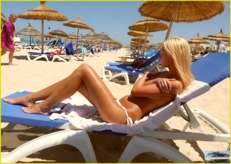 Красивые девушки на отдыхе