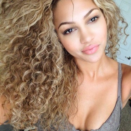 Натуральные кудрявые блондинки