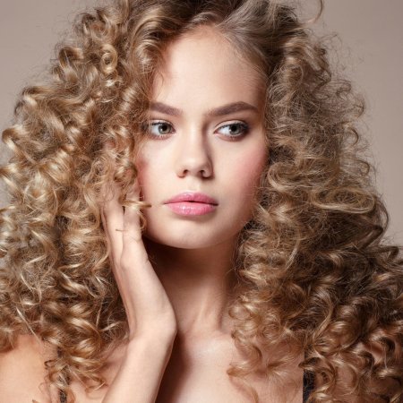 Кудрявые волосы