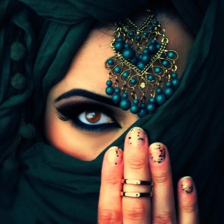 Восточные глаза