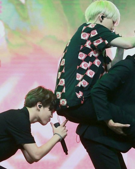 Мин юнги и пак чимин поцелуй