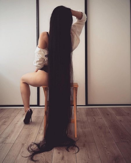 Очень длинные волосы