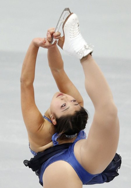 Засветы писек фигуристок