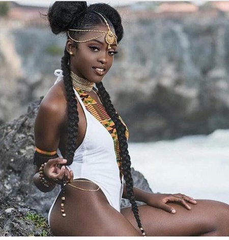 Чернокожая невольница