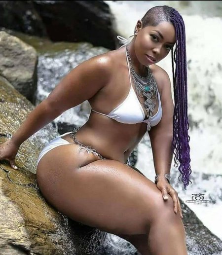 Негритянки с большими бедрами