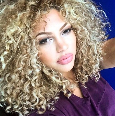 Афро кудри шакира