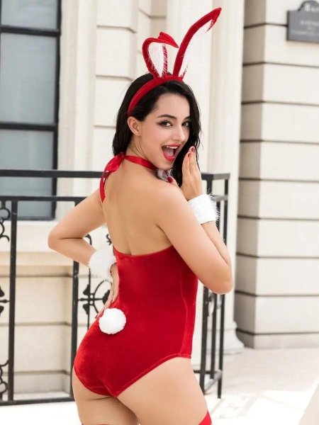 Эротические костюм