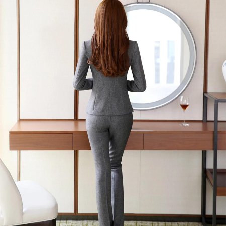 Женские офисные брюки в обтяжку