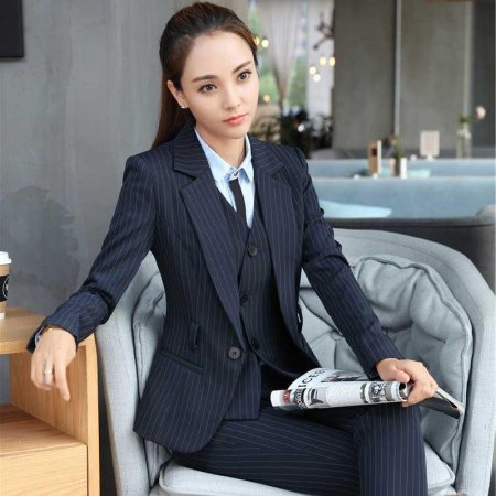Деловой костюм для женщин