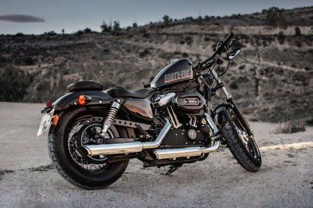 Harley davidson sportster forty eight