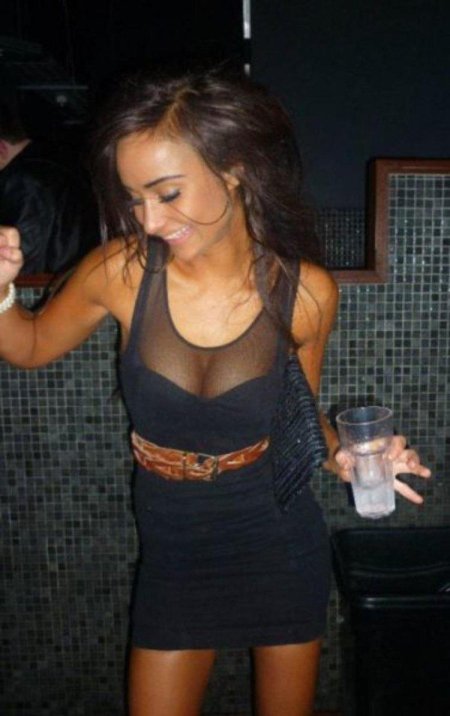 Девушки на дискотеке