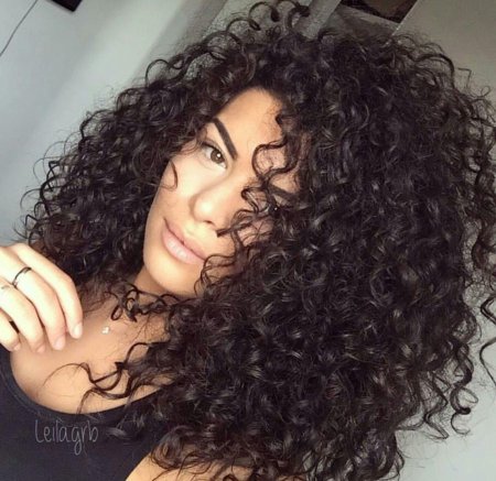 Кудрявые армянки