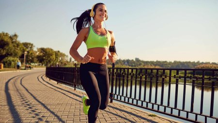 Бег девушка