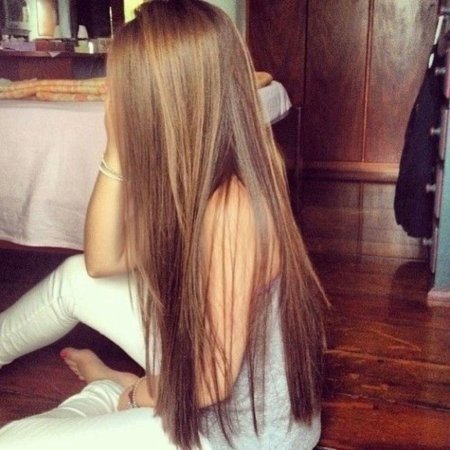 Девушка с русыми волосами